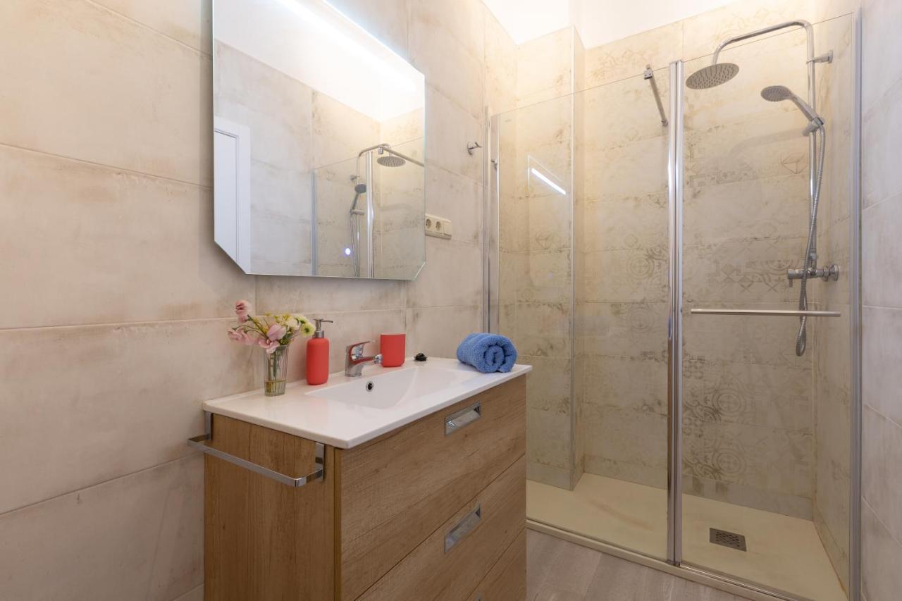 מאלגה Luminoso Apartamento De Dos Habitaciones Con Vistas A Las Catedral מראה חיצוני תמונה